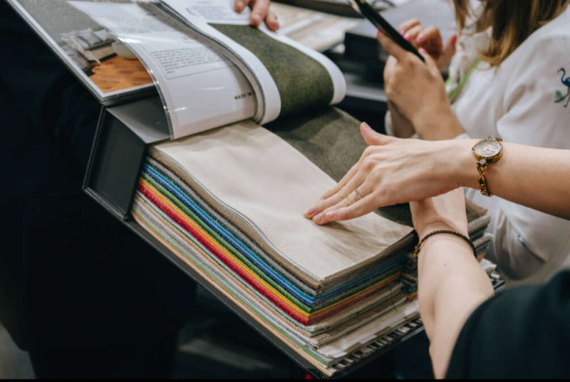 «Теория плоской Земли» и «Утешительная игра в петанк»: чем удивят звезды интерьерного дизайна на HomeTextile&HomeDesign